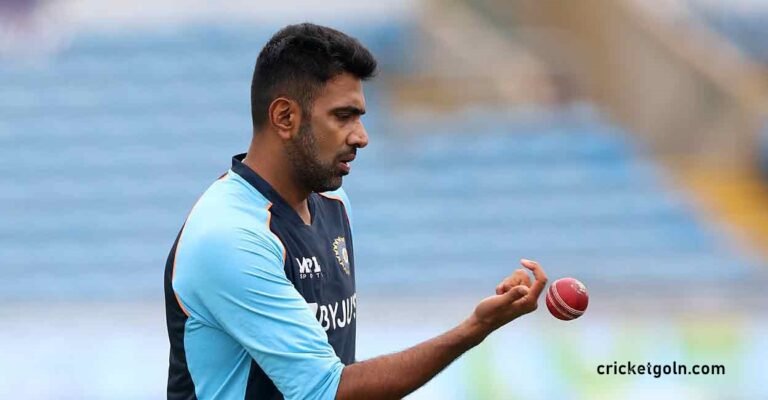 অশ্বিনের ঘূর্ণিতে প্রথম দিনই অলআউট ওয়েস্ট ইন্ডিজ