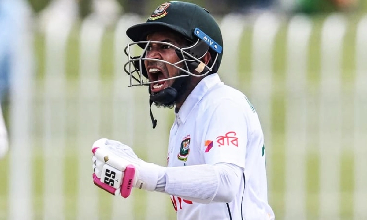 আয়ারল্যান্ড সিরিজের আগে মুশফিকের সেঞ্চুরি